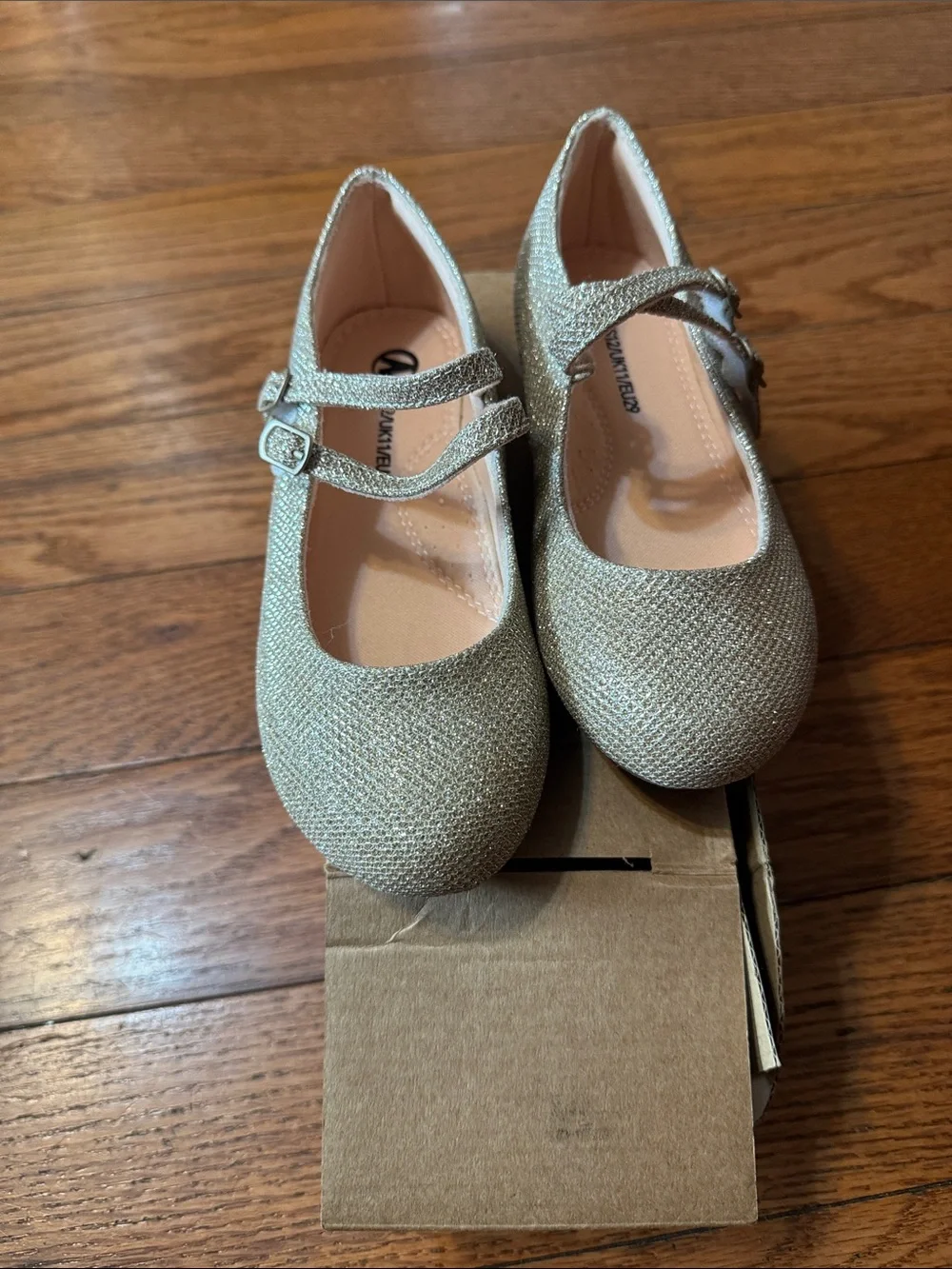 Girls Sparkle Mary Jane Flats in Light Gold